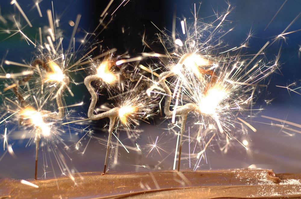 Mini 4" Gold Star Sparkler Wands | Tube of 4