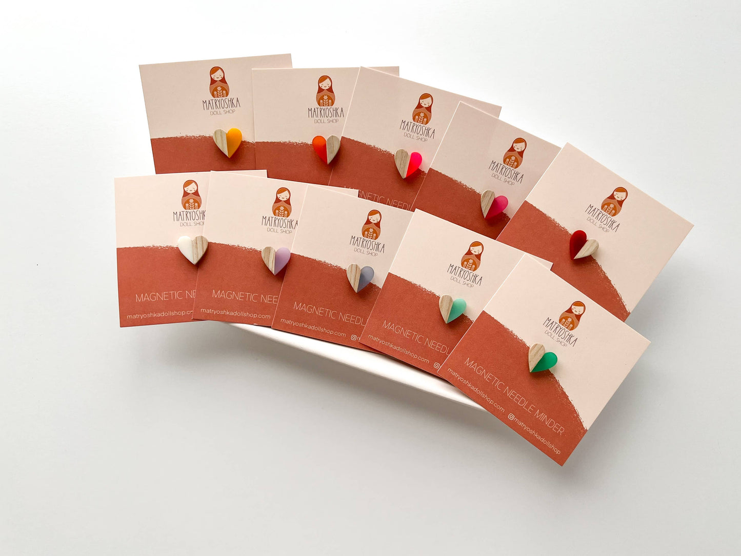 Magnetic Heart Needle Minder – Wood & Resin Needle Holder for Embroidery, Cross Stitch & Sewing