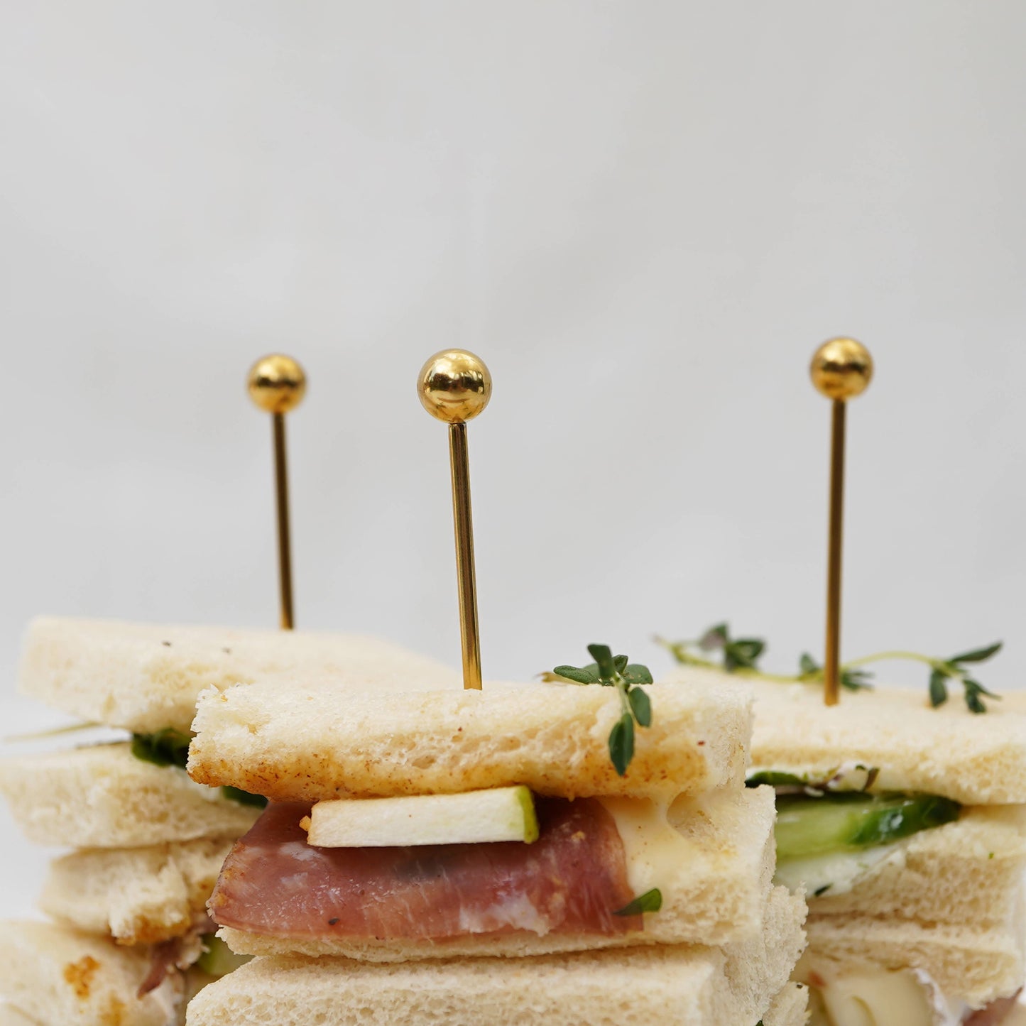 Cocktail Picks for Garnishes | Gold (12 Piece, Short)