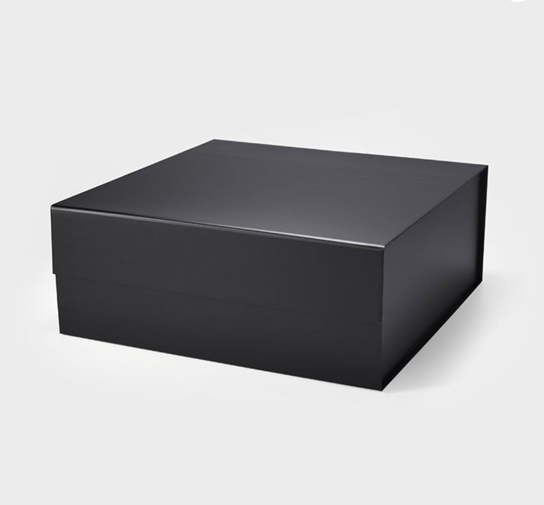 GIft Box | Large Square Magnetic Closure