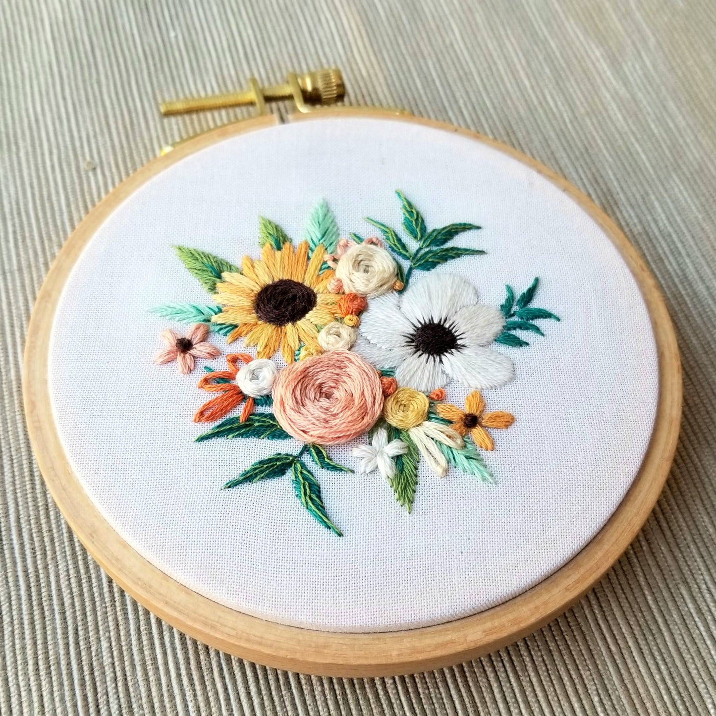 Beginner Embroidery Kit | Cozy Harvest