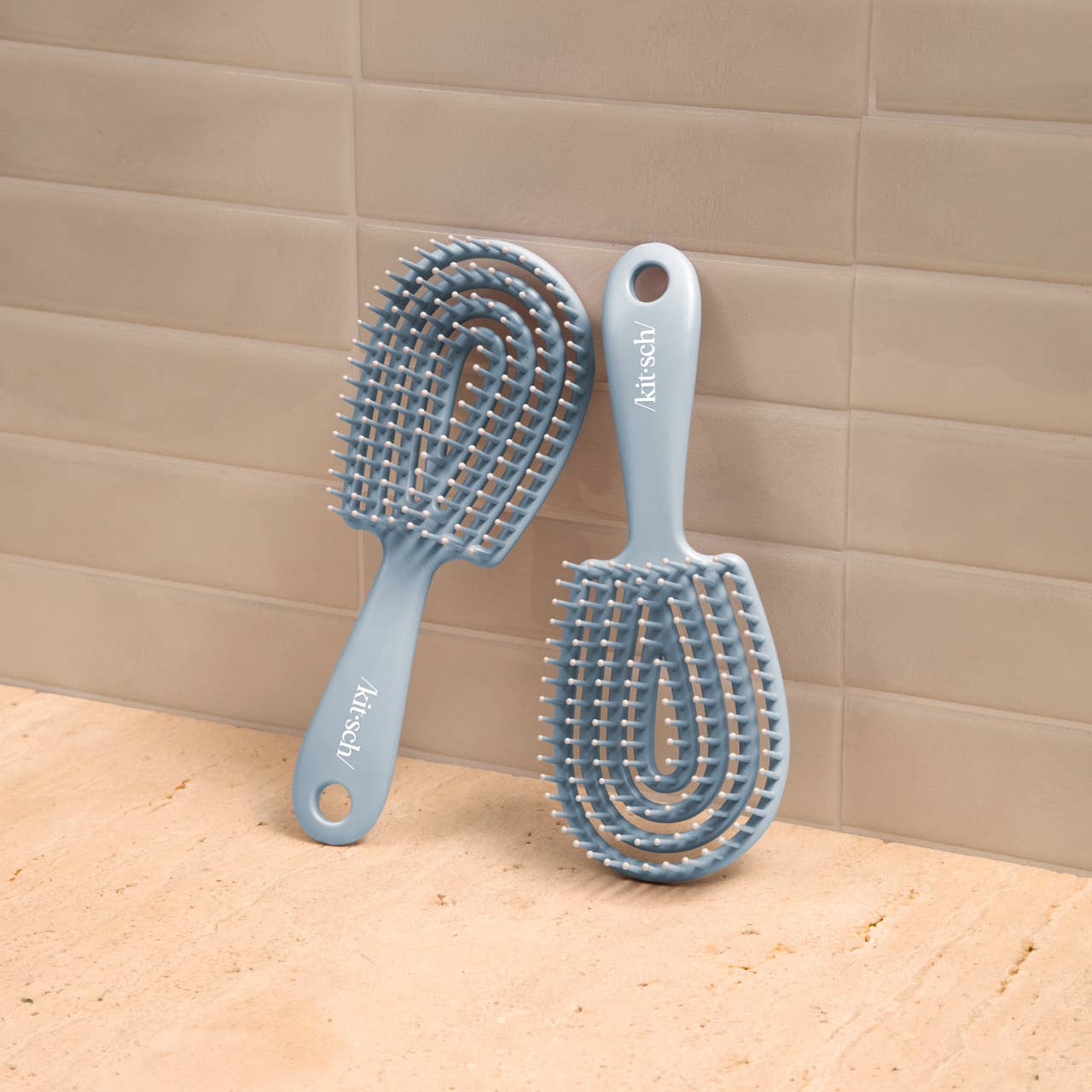 Kitsch | Mini Haze Blue Detangling Flexi Brush
