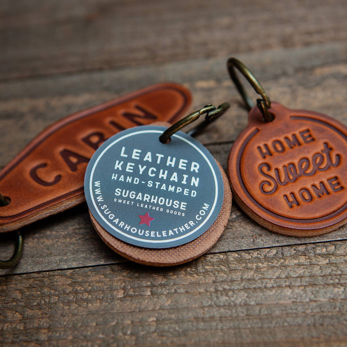 Minnesota State Silhouette Leather Circle Keychain