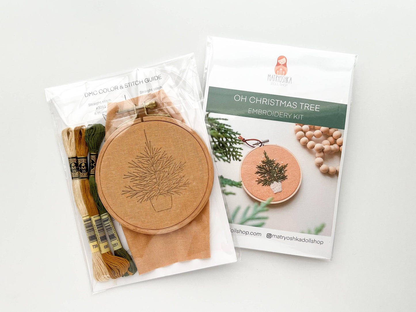 Christmas Tree Embroidery Kit – Beginner-Friendly Holiday Craft with Hoop, Threads & Printed Fabric