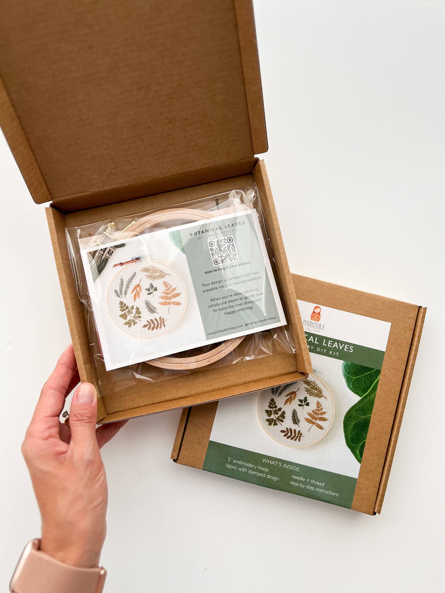 Botanical Leaves Embroidery Kit